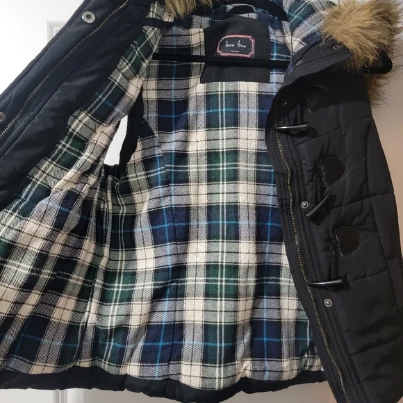 Medium Love Tree Black and Plaid Faux Fur Hooded Puffer Vest - Picture 7 of 7